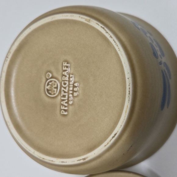 Tan Ceramic Bowl with Lid and Blue Floral Design - Picture 5 of 6